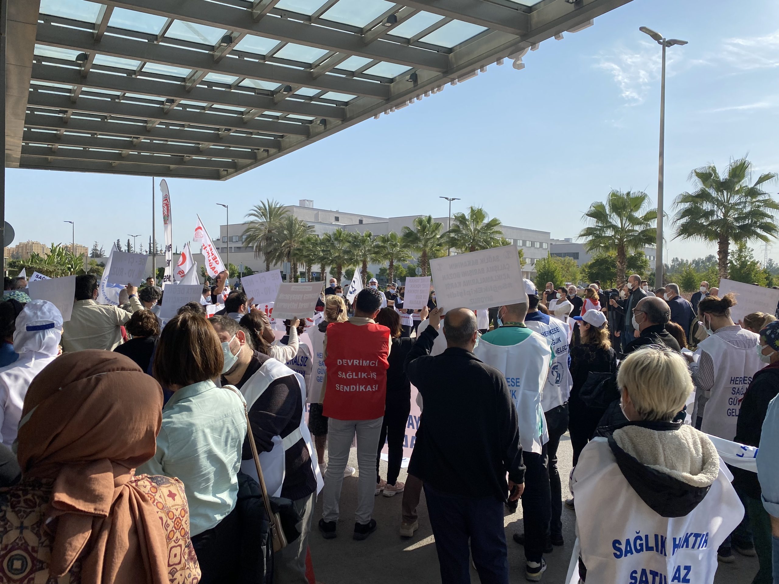 Adana şehir hastanesinde grev var